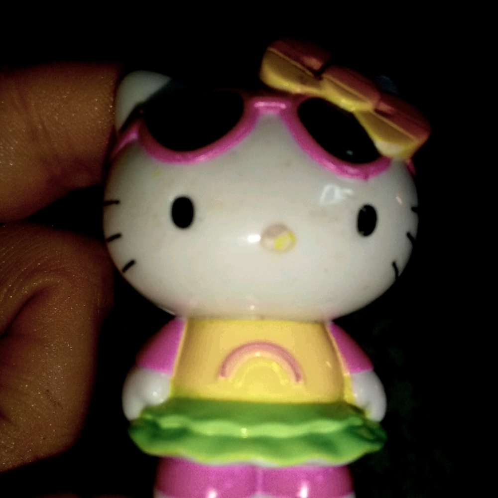 A lot of 3 Vintage Hello Kitty Items